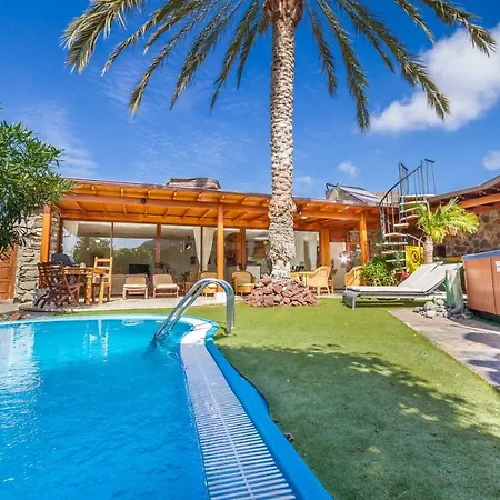 Anfi Tauro * La Playa de Tauro